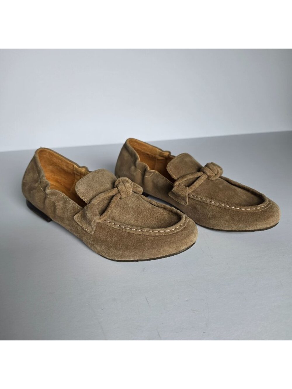 Chocolat Blu Suede Knot Loafers Taupe Slip-On Moccasin Ballet Flats Shoes. Sz 9